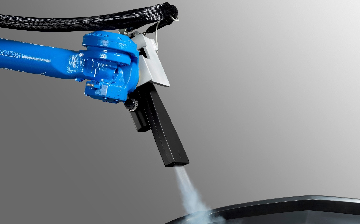  CRYOCLEAN snow; 125 mm flat nozzle is cleaning a bumper grey background; horizontal position 